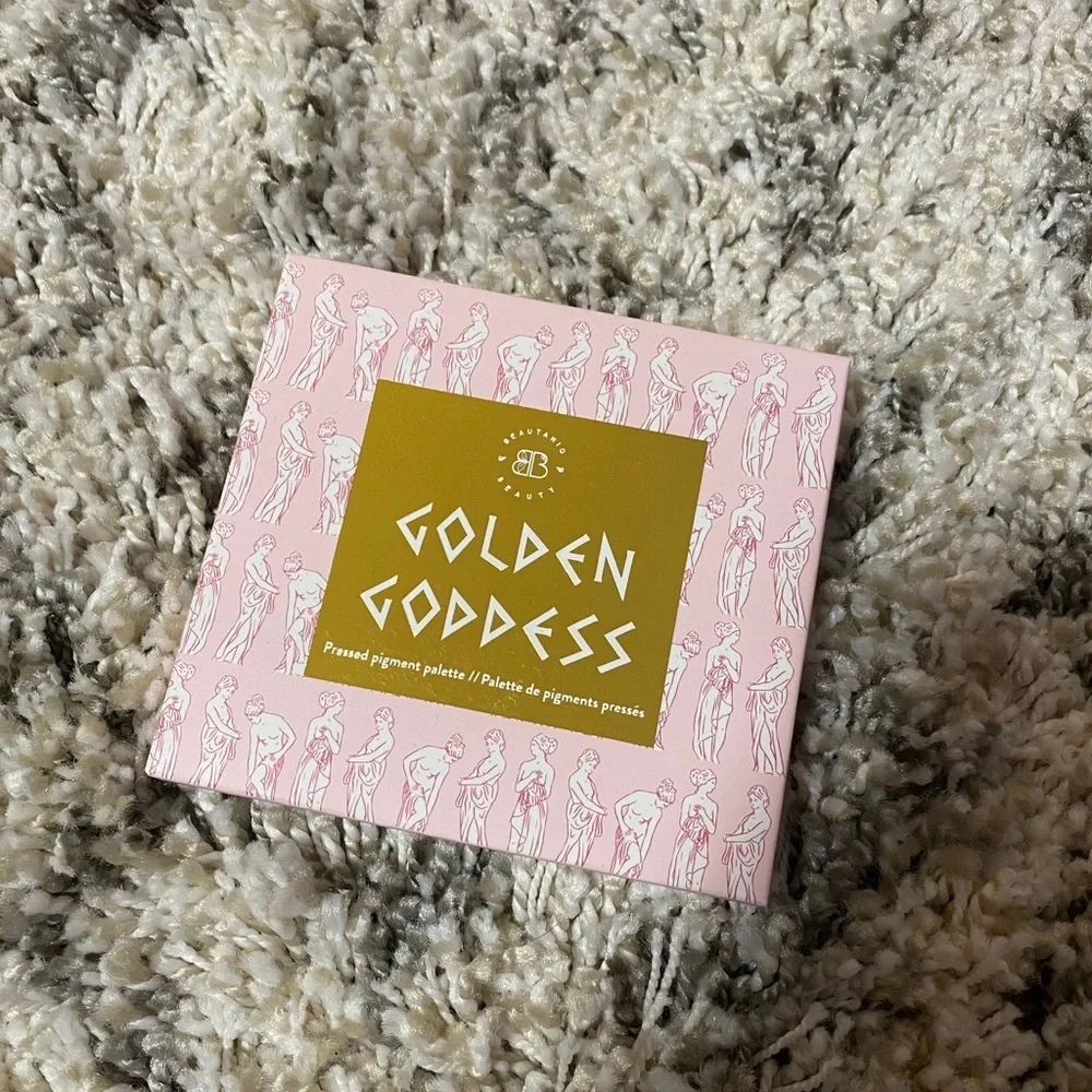 Beautaniqbeauty golden goddess palette